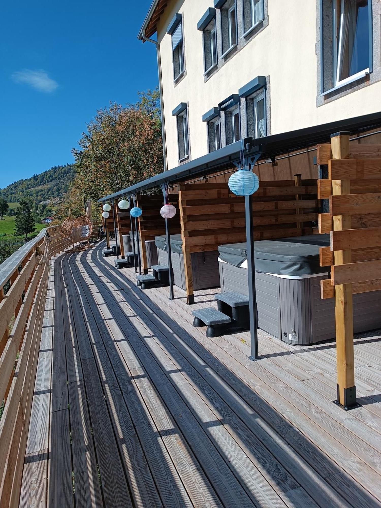 Les Chalets Bambi & Jacuzzi Privatif Ла-Бресс Екстер'єр фото
